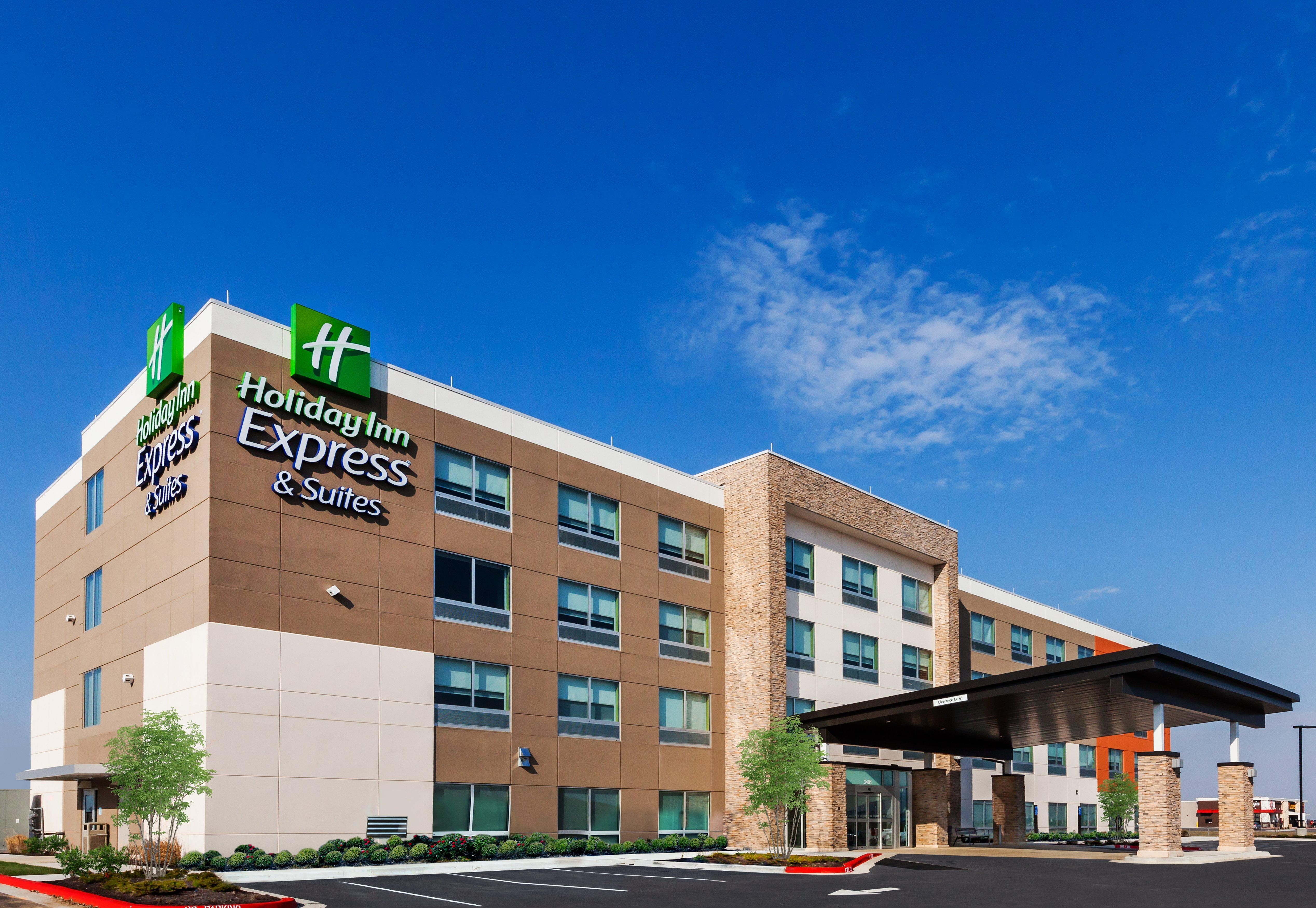 Holiday Inn Express And Suites Chanute By Ihg Экстерьер фото